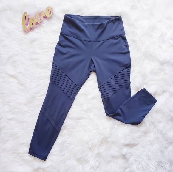 Old Navy Pants - Old Navy Gray Pull On Work Out Jogger Pant